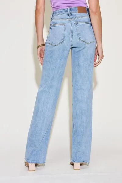 Cassandra V Front Waistband Straight Jeans