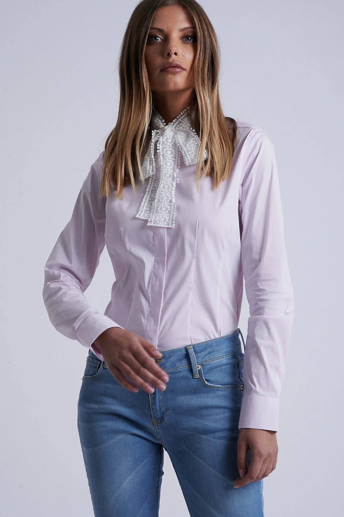 cotton elastane shirt with ribbon lace at collar