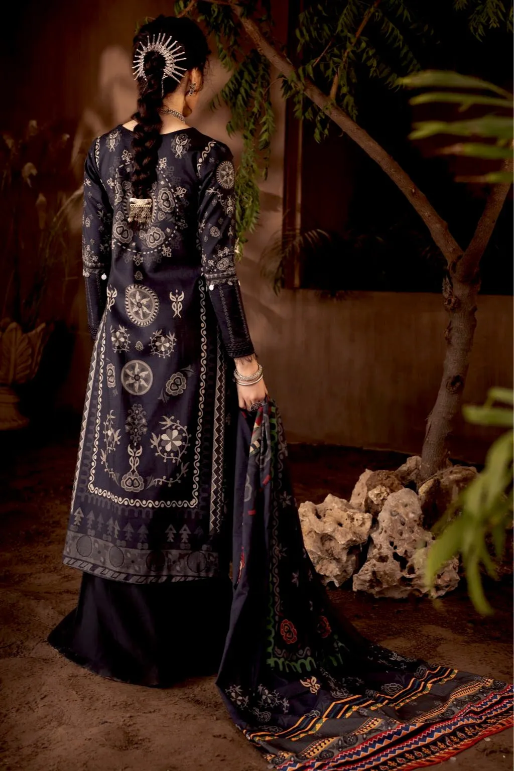 IZNiK Zarafshan Linen Collection '21 – ILC-04 Nazm