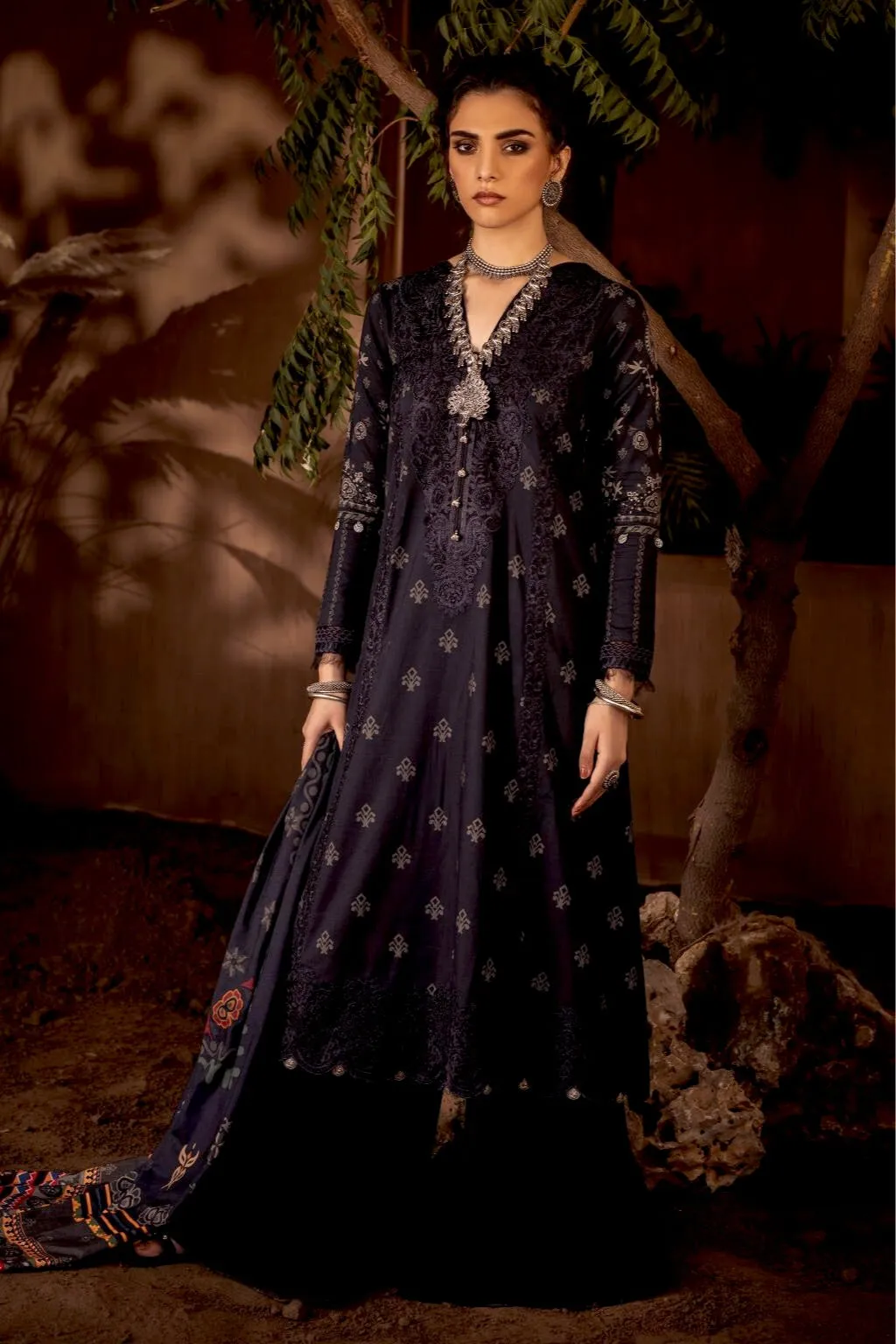 IZNiK Zarafshan Linen Collection '21 – ILC-04 Nazm