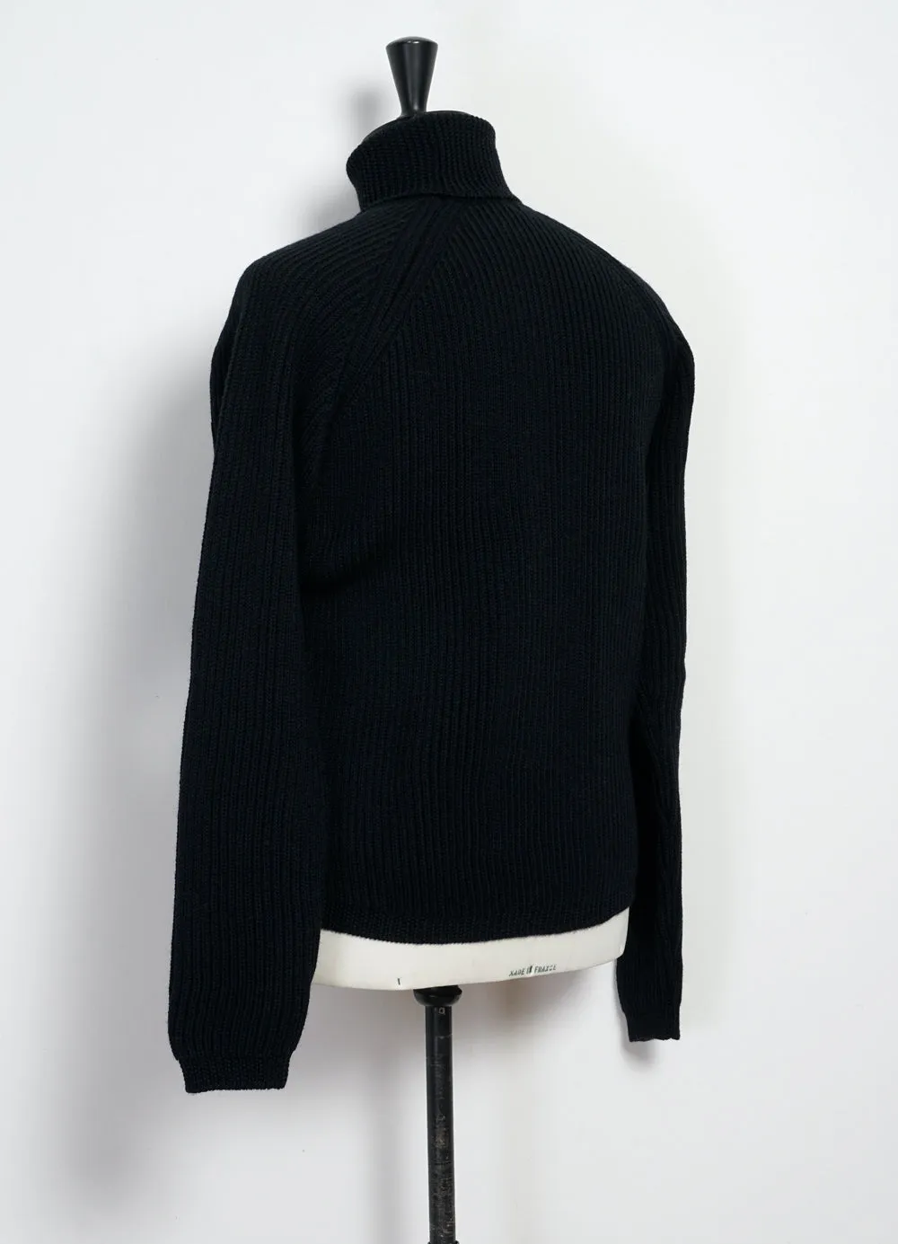 PELLE 28-06-2 | Heavy Knit Turtleneck | Black